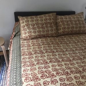 artisan bedspread full/queen set nwot